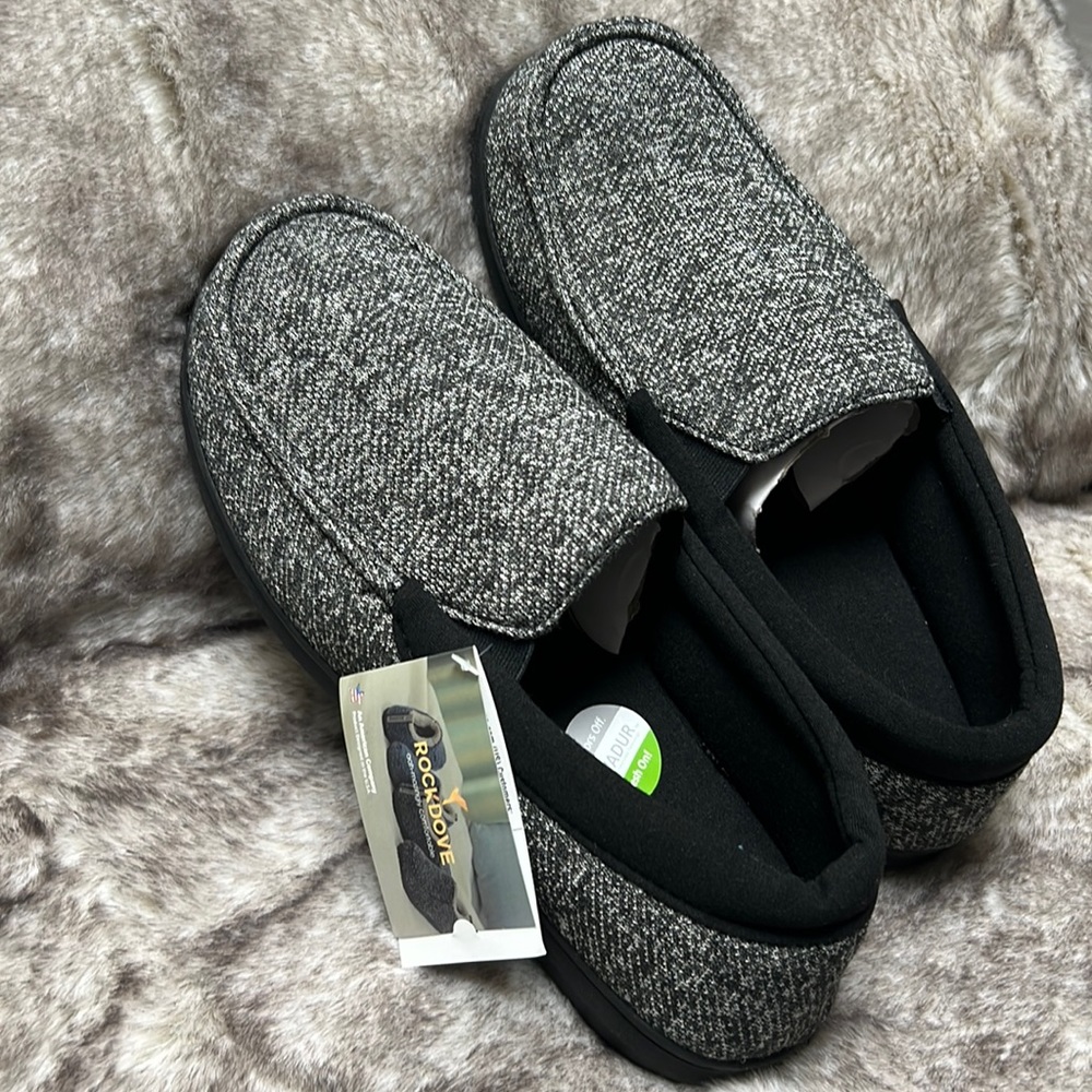 RockDove Mens Slippers Size 11 NWT